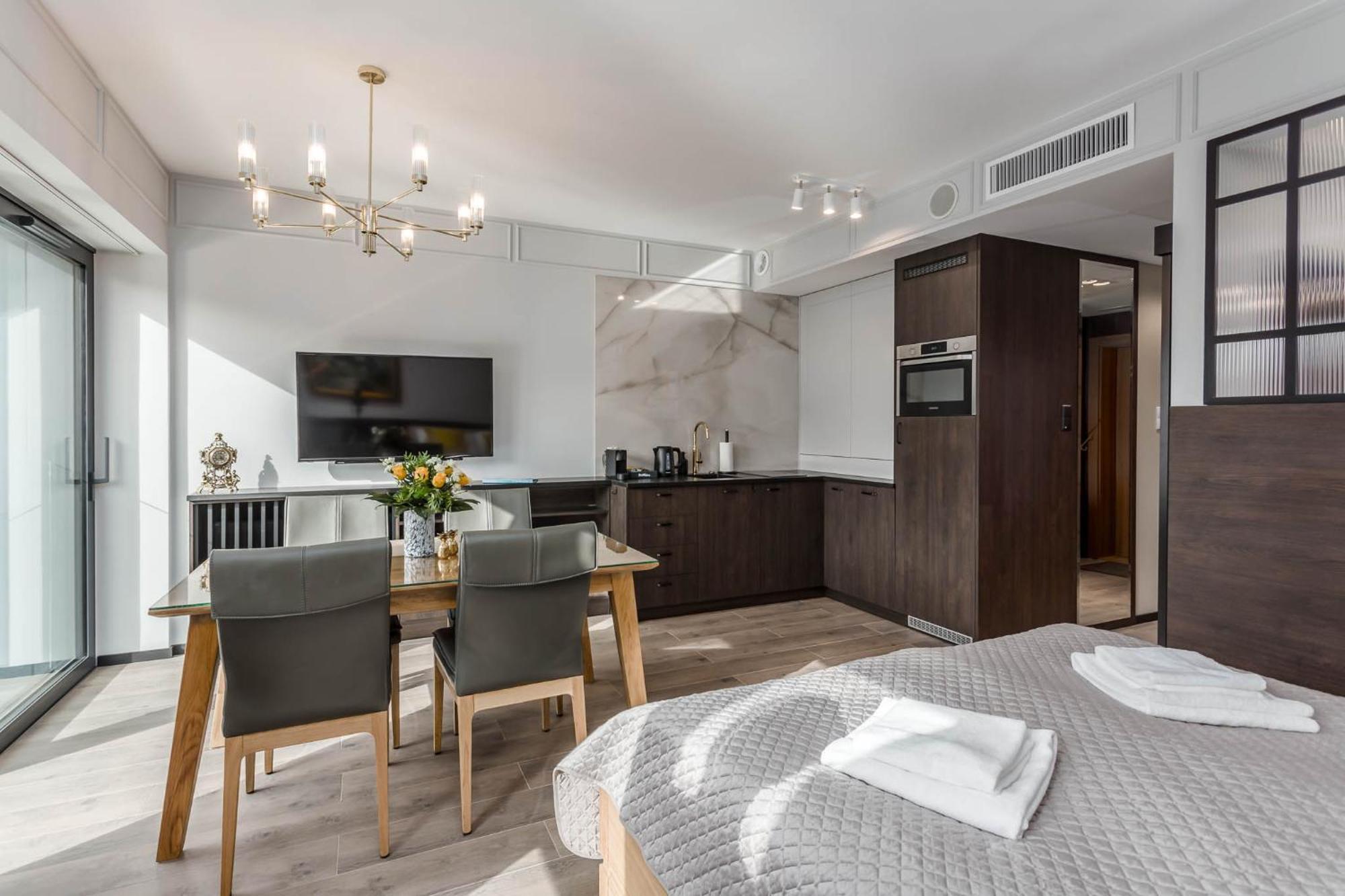 Rent Like Home - Apartamenty W Deo Plaza Гданск Екстериор снимка