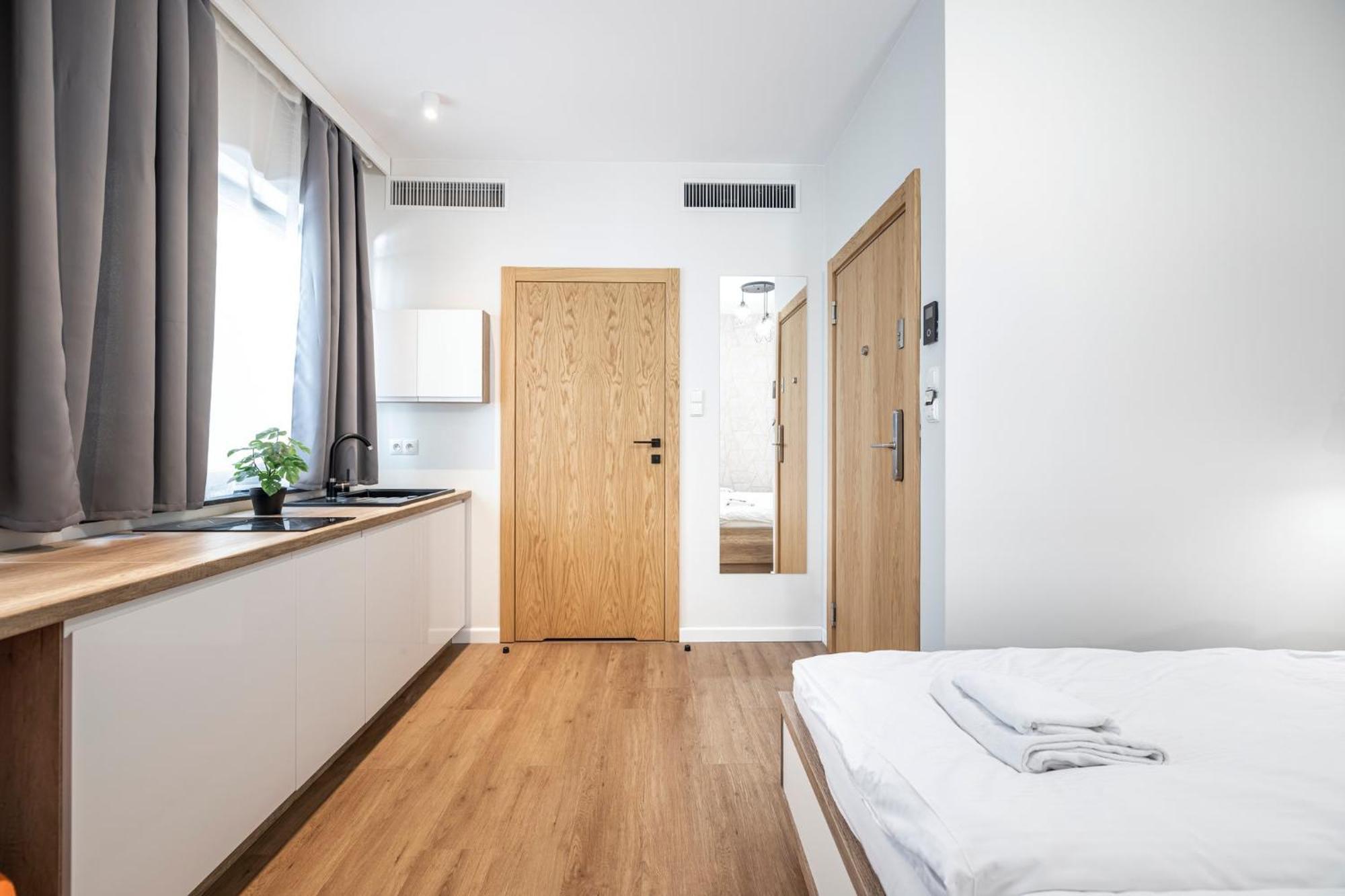 Rent Like Home - Apartamenty W Deo Plaza Гданск Екстериор снимка